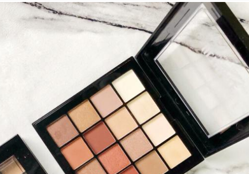 涂完眼影过一段时间颜色变浅是怎么回事